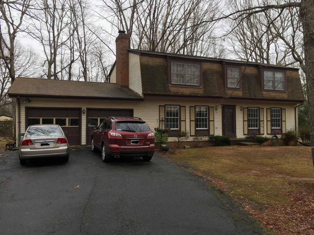 Siding and Shingles before replacement by Top Dog Home Pro Woodbridge, VA